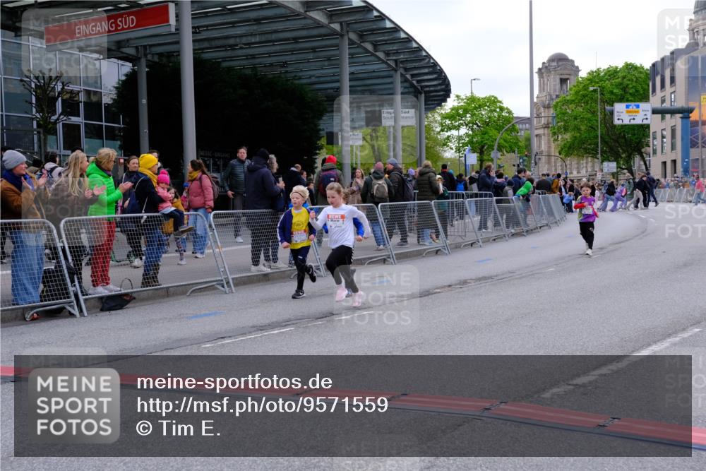 25.04.2026 - Das Zehntel Tim E. http://msf.ph/oto/9571559 25.04.2026 09:07:39 Ziel 1816, 1921, 2689, 2692, 2697, 2699, 2837, 3497 meine-sportfotos.de