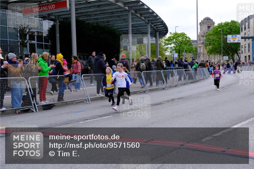 25.04.2026 - Das Zehntel Tim E. http://msf.ph/oto/9571560 25.04.2026 09:07:39 Ziel 1816, 1921, 2689, 2692, 2697, 2699, 2837, 3497 meine-sportfotos.de