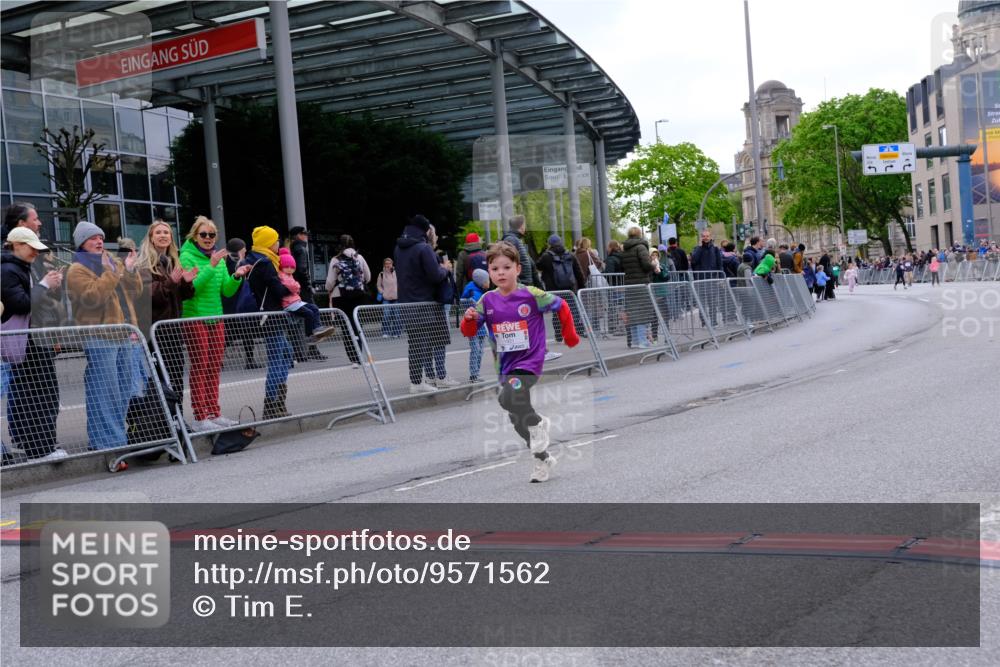 25.04.2026 - Das Zehntel Tim E. http://msf.ph/oto/9571562 25.04.2026 09:07:43 Ziel 1816, 1921, 2692, 2697, 2837, 3497 meine-sportfotos.de