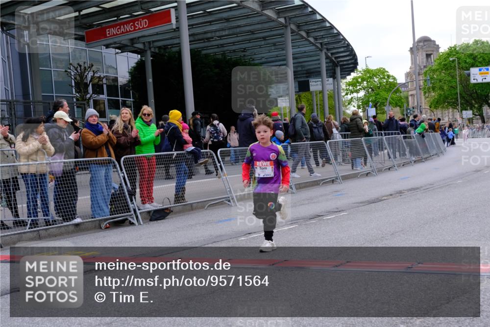 25.04.2026 - Das Zehntel Tim E. http://msf.ph/oto/9571564 25.04.2026 09:07:43 Ziel 1816, 1921, 2692, 2697, 2837, 3497 meine-sportfotos.de