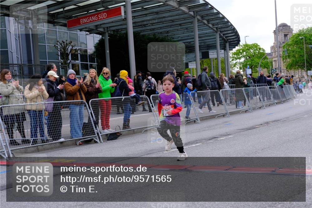 25.04.2026 - Das Zehntel Tim E. http://msf.ph/oto/9571565 25.04.2026 09:07:43 Ziel 1816, 1921, 2692, 2697, 2837, 3497 meine-sportfotos.de