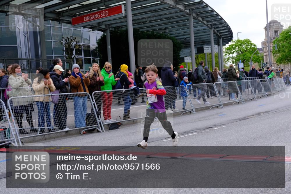25.04.2026 - Das Zehntel Tim E. http://msf.ph/oto/9571566 25.04.2026 09:07:43 Ziel 1816, 1921, 2692, 2697, 2837, 3497 meine-sportfotos.de