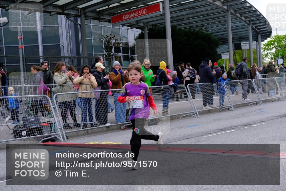 25.04.2026 - Das Zehntel Tim E. http://msf.ph/oto/9571570 25.04.2026 09:07:43 Ziel 1816, 1921, 2692, 2697, 2837, 3497 meine-sportfotos.de