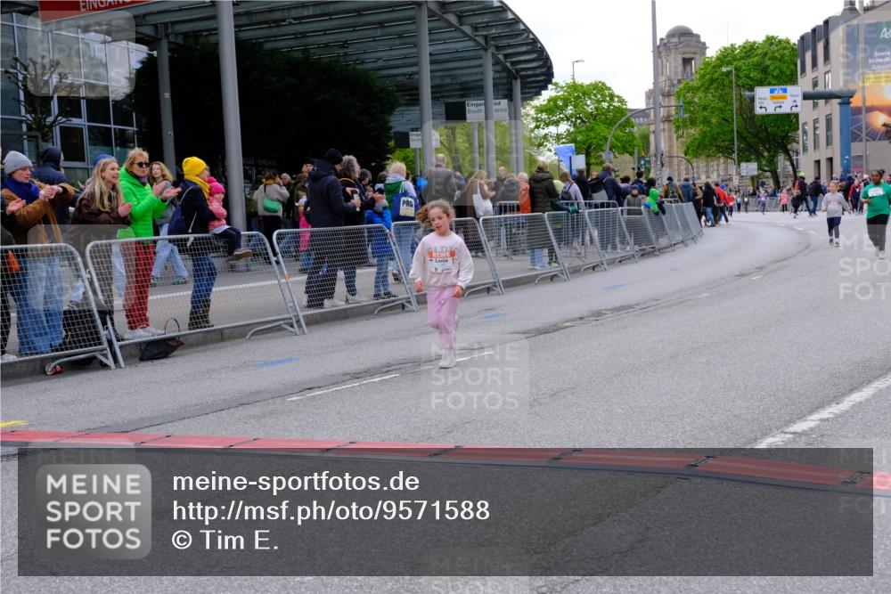 25.04.2026 - Das Zehntel Tim E. http://msf.ph/oto/9571588 25.04.2026 09:08:11 Ziel 1371, 1781, 1782, 2189 meine-sportfotos.de