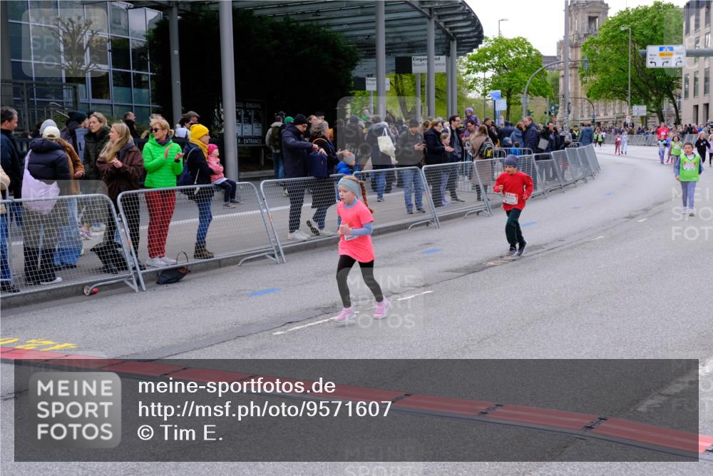 25.04.2026 - Das Zehntel Tim E. http://msf.ph/oto/9571607 25.04.2026 09:08:35 Ziel 1916, 1923, 2545 meine-sportfotos.de