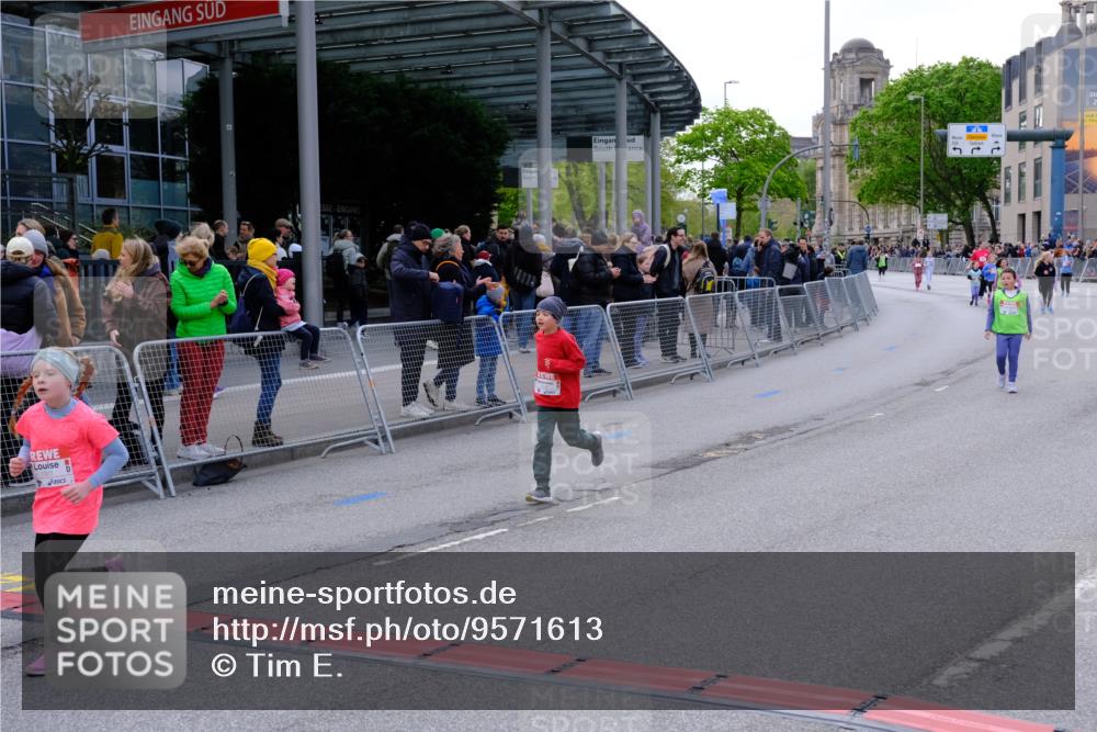 25.04.2026 - Das Zehntel Tim E. http://msf.ph/oto/9571613 25.04.2026 09:08:36 Ziel 1916, 1923, 2545 meine-sportfotos.de