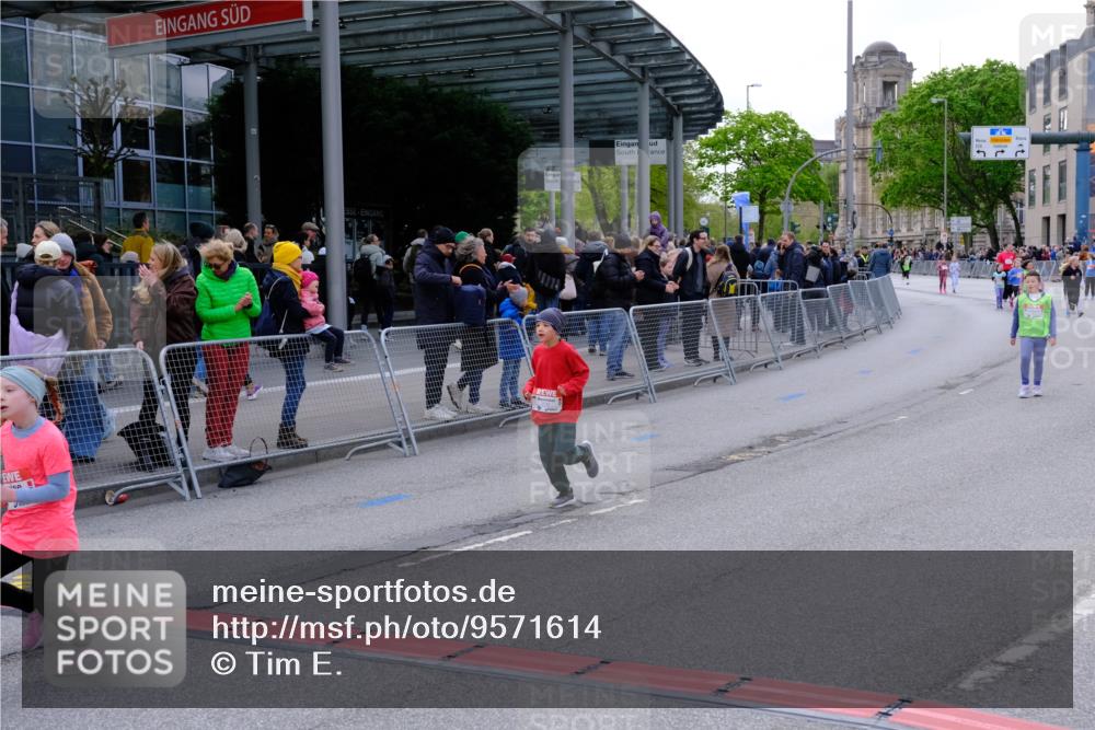 25.04.2026 - Das Zehntel Tim E. http://msf.ph/oto/9571614 25.04.2026 09:08:36 Ziel 1916, 1923, 2545 meine-sportfotos.de
