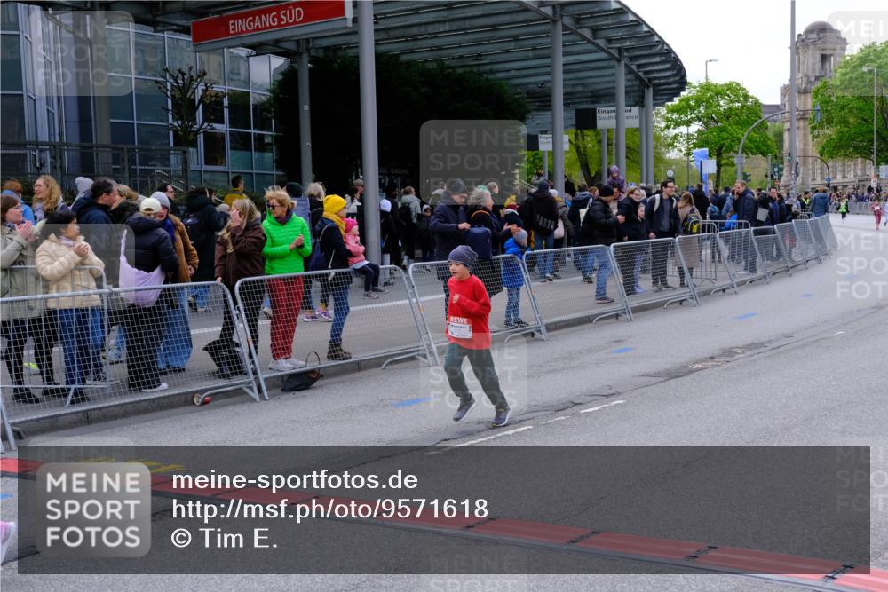 25.04.2026 - Das Zehntel Tim E. http://msf.ph/oto/9571618 25.04.2026 09:08:36 Ziel 1916, 1923, 2545 meine-sportfotos.de
