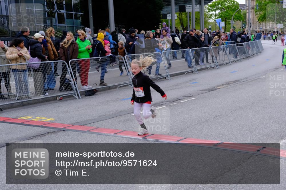 25.04.2026 - Das Zehntel Tim E. http://msf.ph/oto/9571624 25.04.2026 09:08:40 Ziel 1378, 1916, 1923, 2545 meine-sportfotos.de