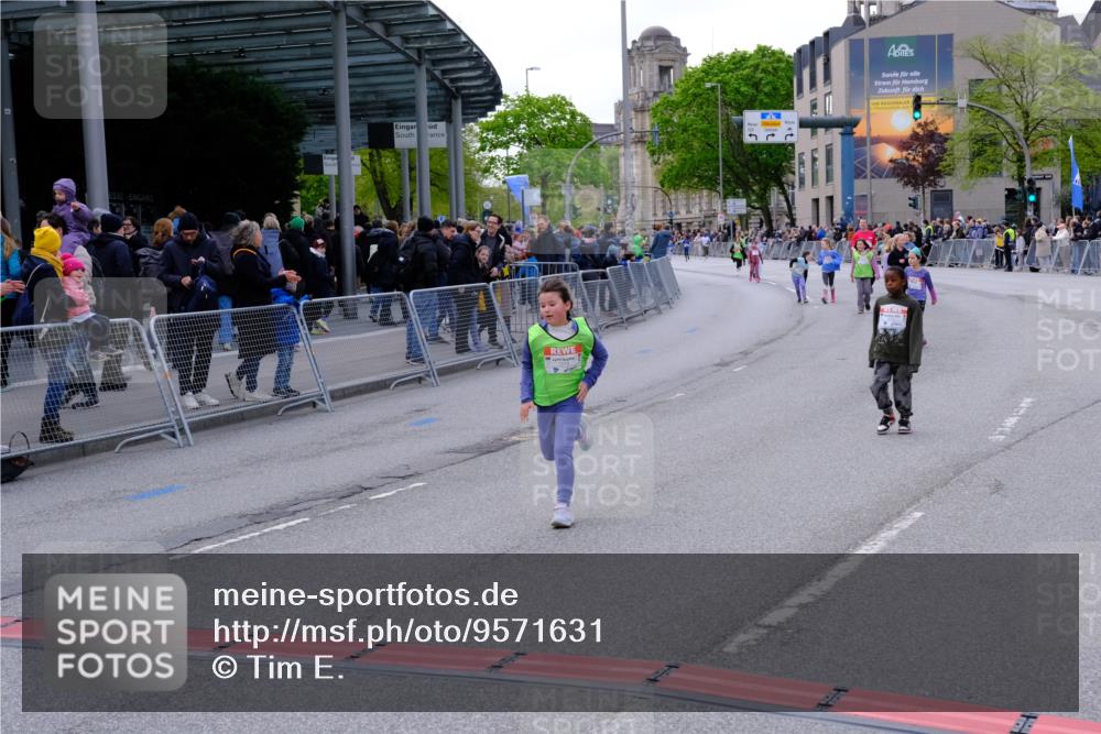 25.04.2026 - Das Zehntel Tim E. http://msf.ph/oto/9571631 25.04.2026 09:08:42 Ziel 1378, 1916, 1923, 2000, 2008, 2535, 2545 meine-sportfotos.de