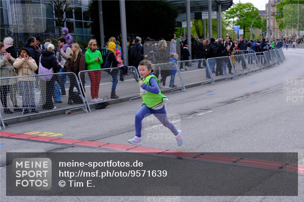 25.04.2026 - Das Zehntel Tim E. http://msf.ph/oto/9571639 25.04.2026 09:08:42 Ziel 1378, 1916, 1923, 2000, 2008, 2535, 2545 meine-sportfotos.de