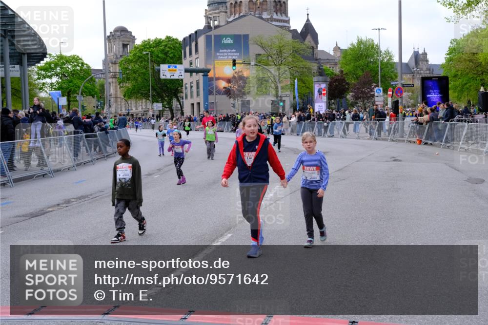 25.04.2026 - Das Zehntel Tim E. http://msf.ph/oto/9571642 25.04.2026 09:08:45 Ziel 1378, 1615, 1617, 1913, 1916, 2000, 2008, 2535 meine-sportfotos.de