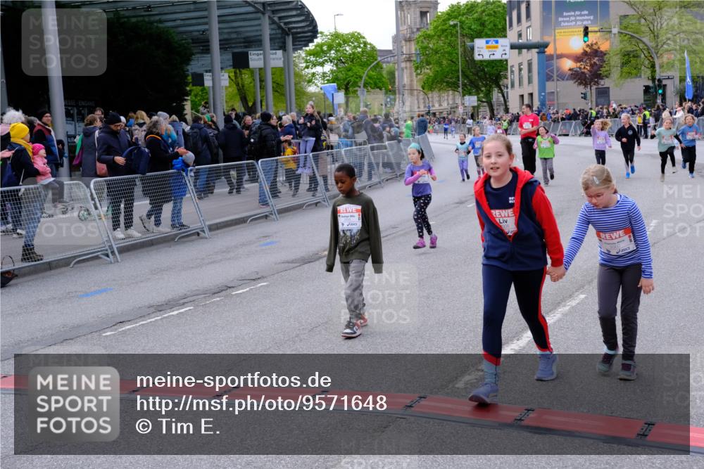 25.04.2026 - Das Zehntel Tim E. http://msf.ph/oto/9571648 25.04.2026 09:08:46 Ziel 1360, 1378, 1615, 1617, 1907, 1913, 1915, 1916, 2000, 2008, 2535 meine-sportfotos.de