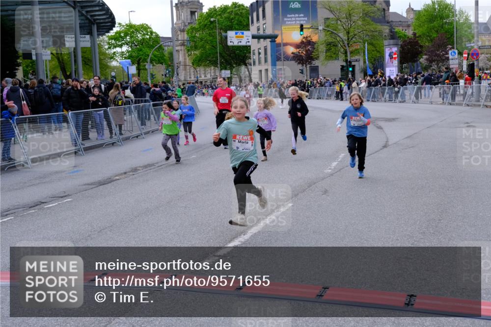 25.04.2026 - Das Zehntel Tim E. http://msf.ph/oto/9571655 25.04.2026 09:08:49 Ziel 1360, 1378, 1615, 1617, 1907, 1913, 1915, 2000, 2008, 2535 meine-sportfotos.de