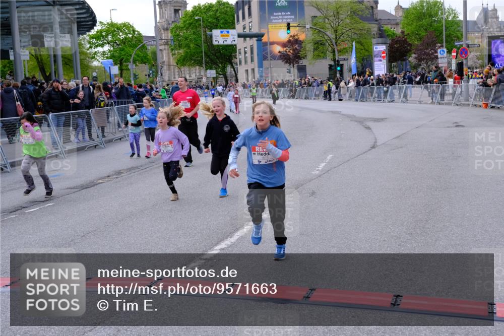 25.04.2026 - Das Zehntel Tim E. http://msf.ph/oto/9571663 25.04.2026 09:08:50 Ziel 1360, 1615, 1617, 1907, 1913, 1915, 2000, 2008, 2535, 3754, 3772 meine-sportfotos.de