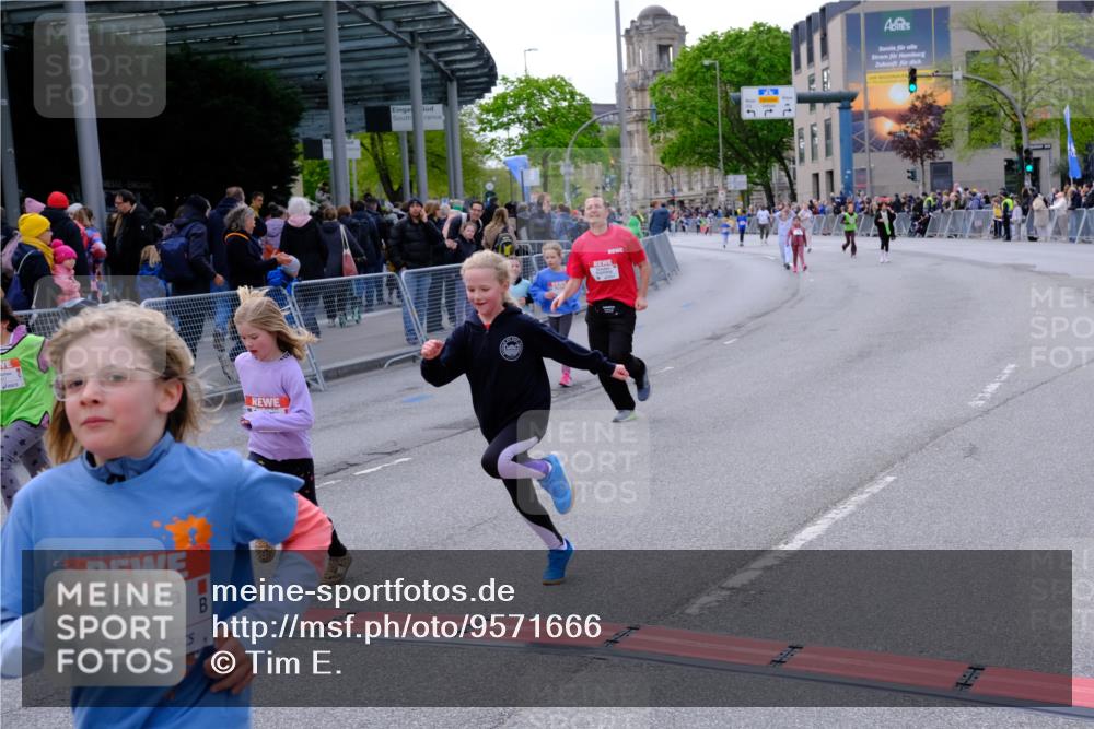 25.04.2026 - Das Zehntel Tim E. http://msf.ph/oto/9571666 25.04.2026 09:08:51 Ziel 1360, 1615, 1617, 1907, 1913, 1915, 2000, 2008, 2535, 3754, 3772 meine-sportfotos.de