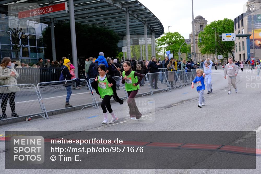 25.04.2026 - Das Zehntel Tim E. http://msf.ph/oto/9571676 25.04.2026 09:09:13 Ziel 1069, 1445, 1469, 2081 meine-sportfotos.de