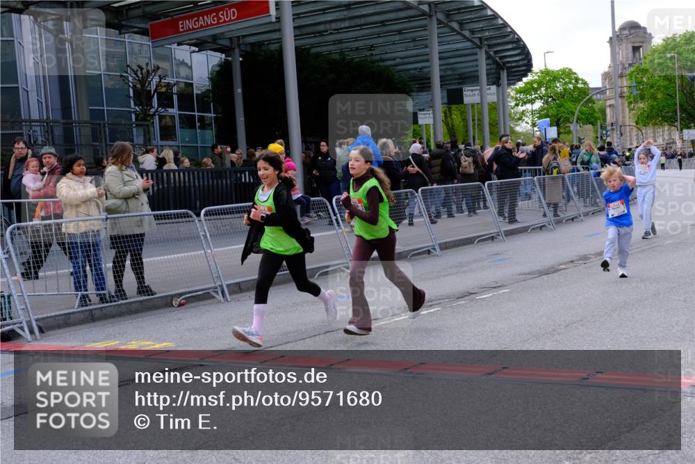 25.04.2026 - Das Zehntel Tim E. http://msf.ph/oto/9571680 25.04.2026 09:09:13 Ziel 1069, 1445, 1469, 2081 meine-sportfotos.de