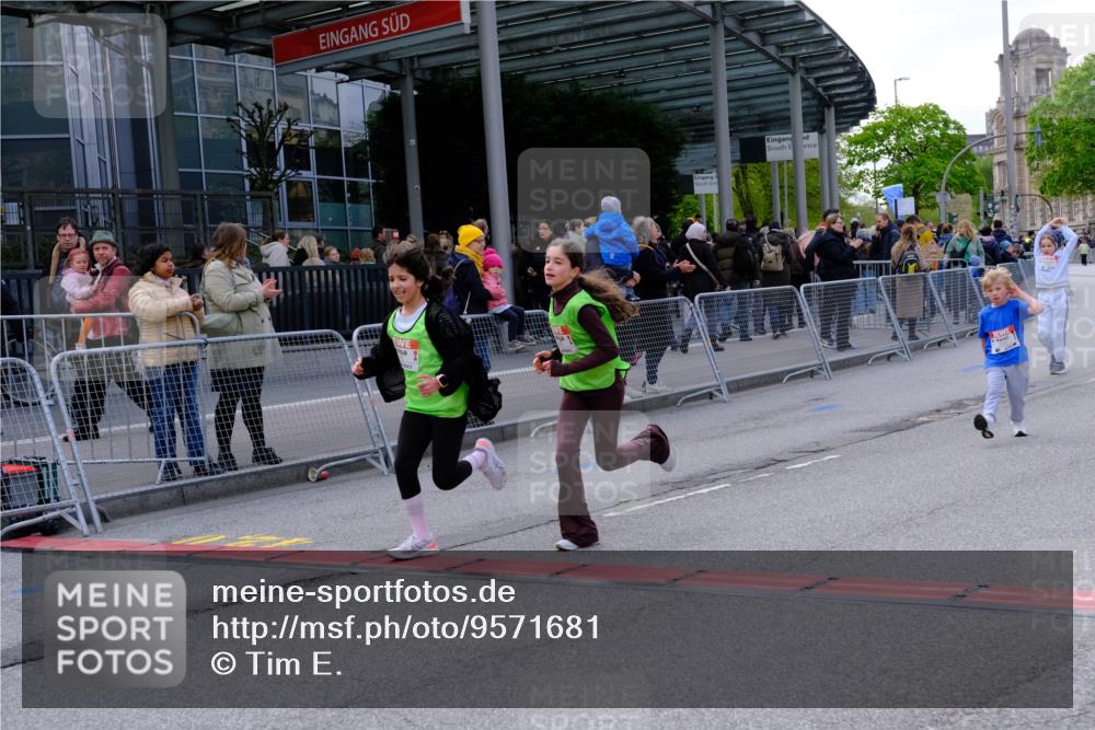 25.04.2026 - Das Zehntel Tim E. http://msf.ph/oto/9571681 25.04.2026 09:09:13 Ziel 1069, 1445, 1469, 2081 meine-sportfotos.de