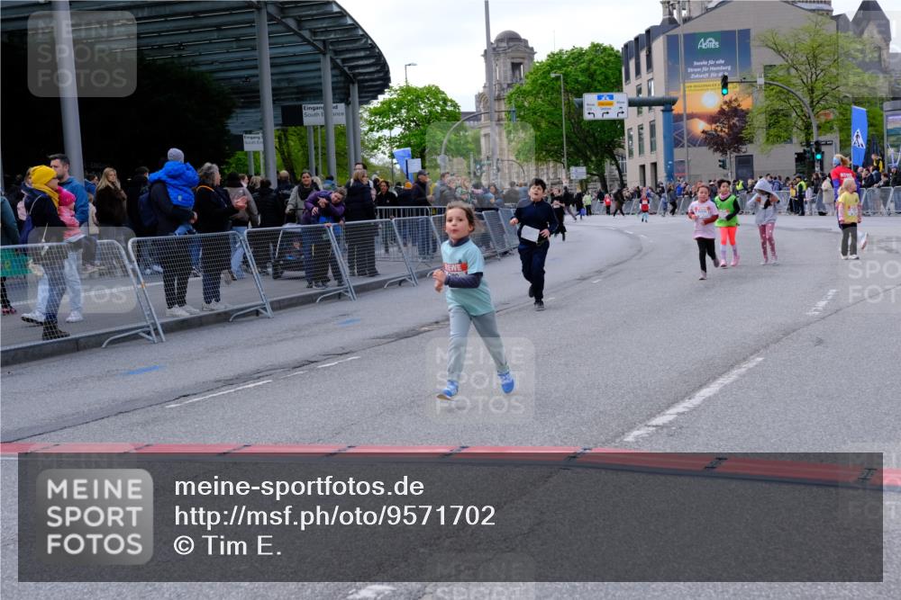 25.04.2026 - Das Zehntel Tim E. http://msf.ph/oto/9571702 25.04.2026 09:09:27 Ziel 1451, 1453, 1477, 1484, 1486, 2182, 2186, 2243 meine-sportfotos.de