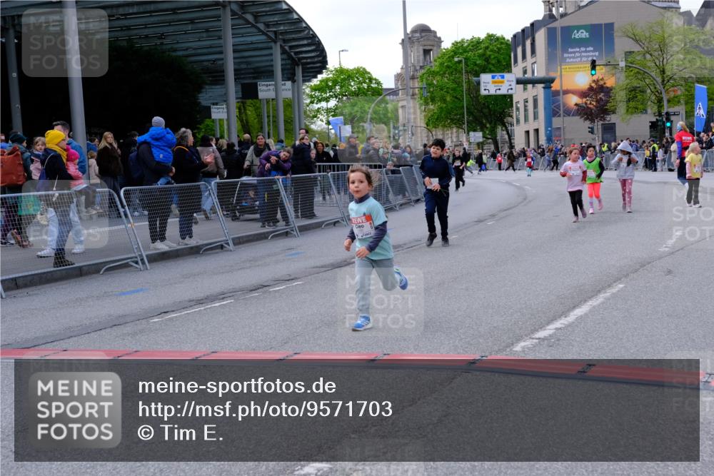 25.04.2026 - Das Zehntel Tim E. http://msf.ph/oto/9571703 25.04.2026 09:09:27 Ziel 1451, 1453, 1477, 1484, 1486, 2182, 2186, 2243 meine-sportfotos.de