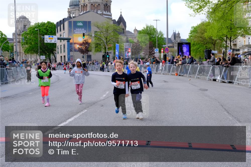 25.04.2026 - Das Zehntel Tim E. http://msf.ph/oto/9571713 25.04.2026 09:09:32 Ziel 1351, 1359, 1477, 1484, 1486, 1499, 1503, 2098, 2182, 2186 meine-sportfotos.de