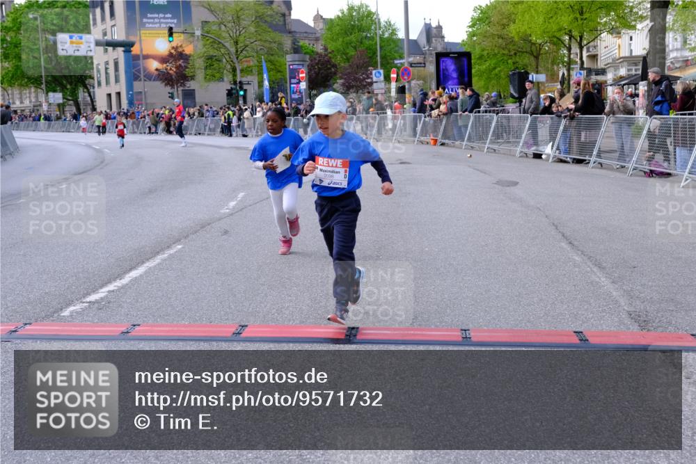 25.04.2026 - Das Zehntel Tim E. http://msf.ph/oto/9571732 25.04.2026 09:09:37 Ziel 1351, 1359, 1477, 1484, 1499, 1503, 2087, 2098, 2182, 2186 meine-sportfotos.de