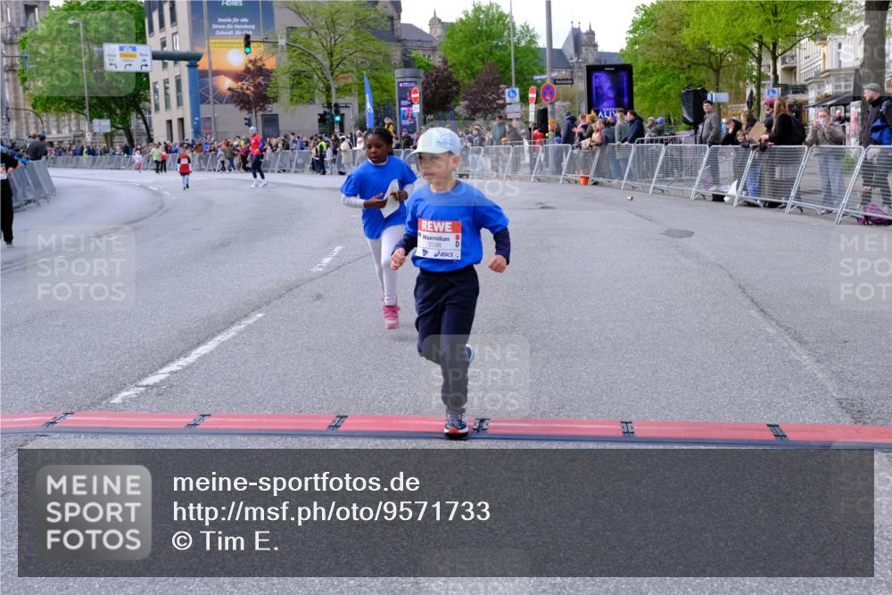 25.04.2026 - Das Zehntel Tim E. http://msf.ph/oto/9571733 25.04.2026 09:09:37 Ziel 1351, 1359, 1477, 1484, 1499, 1503, 2087, 2098, 2182, 2186 meine-sportfotos.de