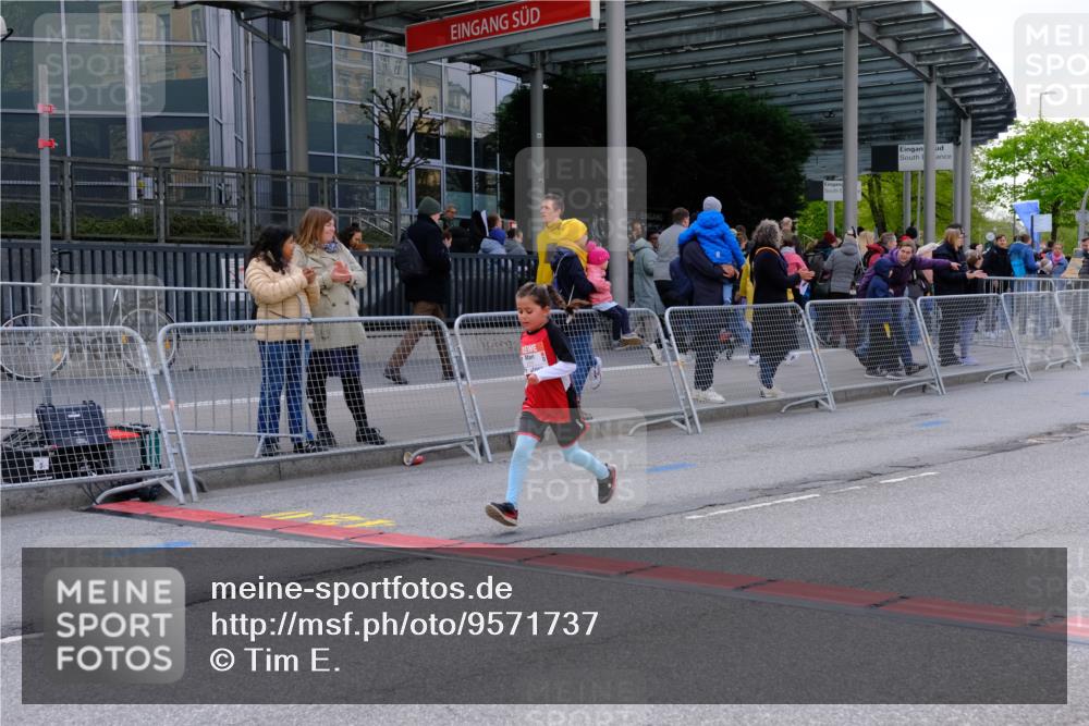 25.04.2026 - Das Zehntel Tim E. http://msf.ph/oto/9571737 25.04.2026 09:09:50 Ziel 1427, 2529 meine-sportfotos.de