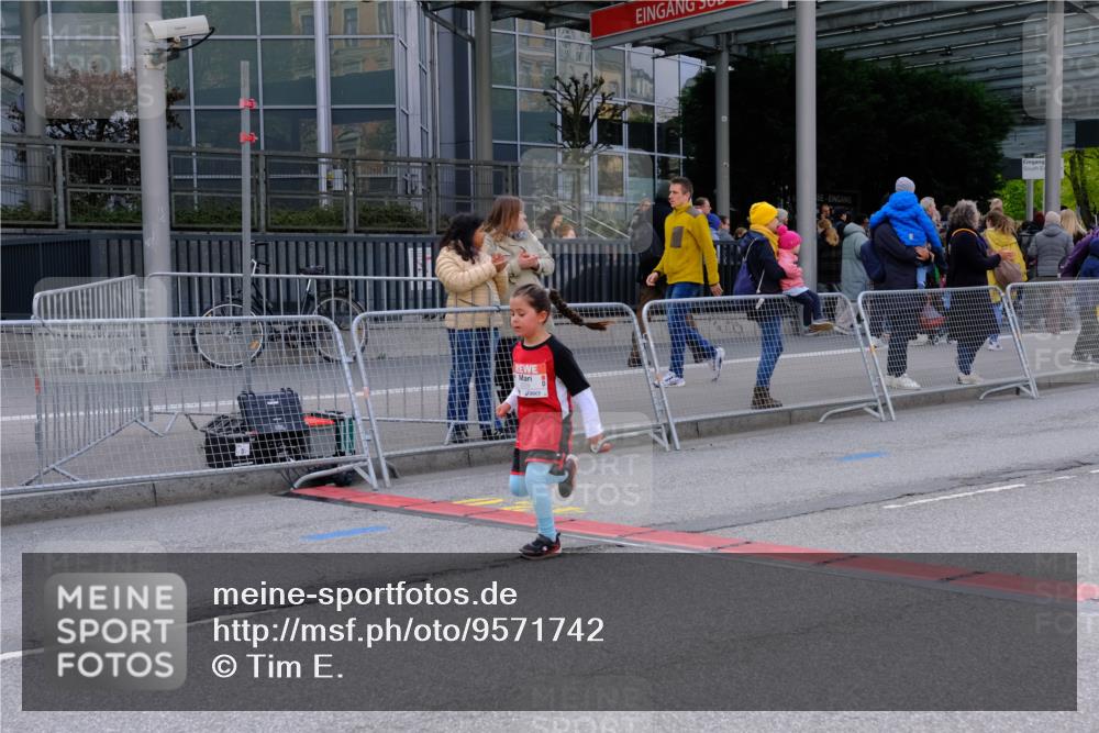 25.04.2026 - Das Zehntel Tim E. http://msf.ph/oto/9571742 25.04.2026 09:09:51 Ziel 1427, 2529, 3319 meine-sportfotos.de