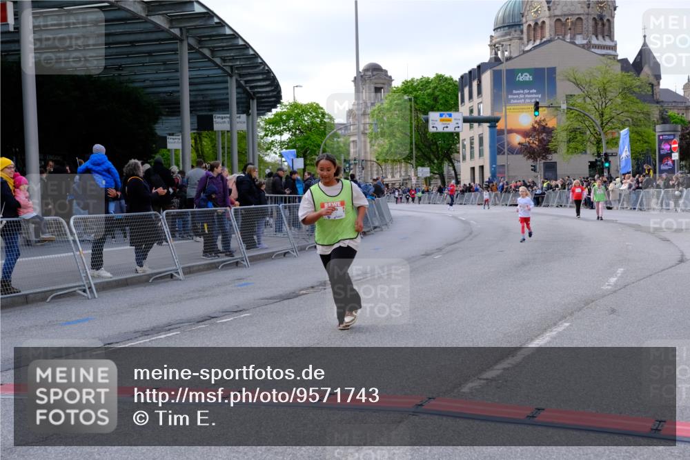 25.04.2026 - Das Zehntel Tim E. http://msf.ph/oto/9571743 25.04.2026 09:09:55 Ziel 2529, 3319 meine-sportfotos.de
