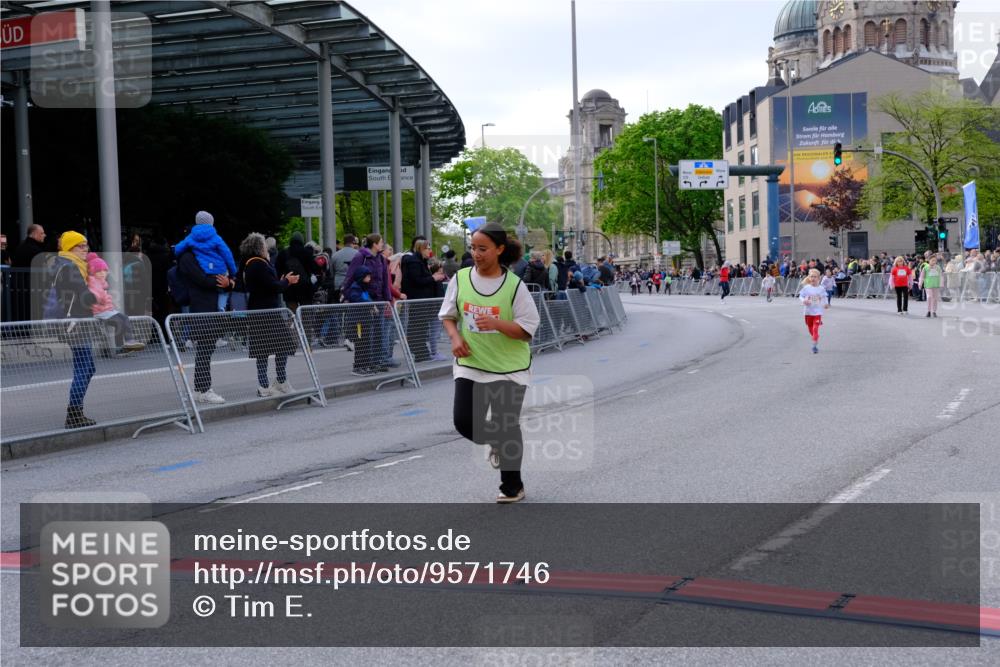 25.04.2026 - Das Zehntel Tim E. http://msf.ph/oto/9571746 25.04.2026 09:09:56 Ziel 2529, 3319 meine-sportfotos.de