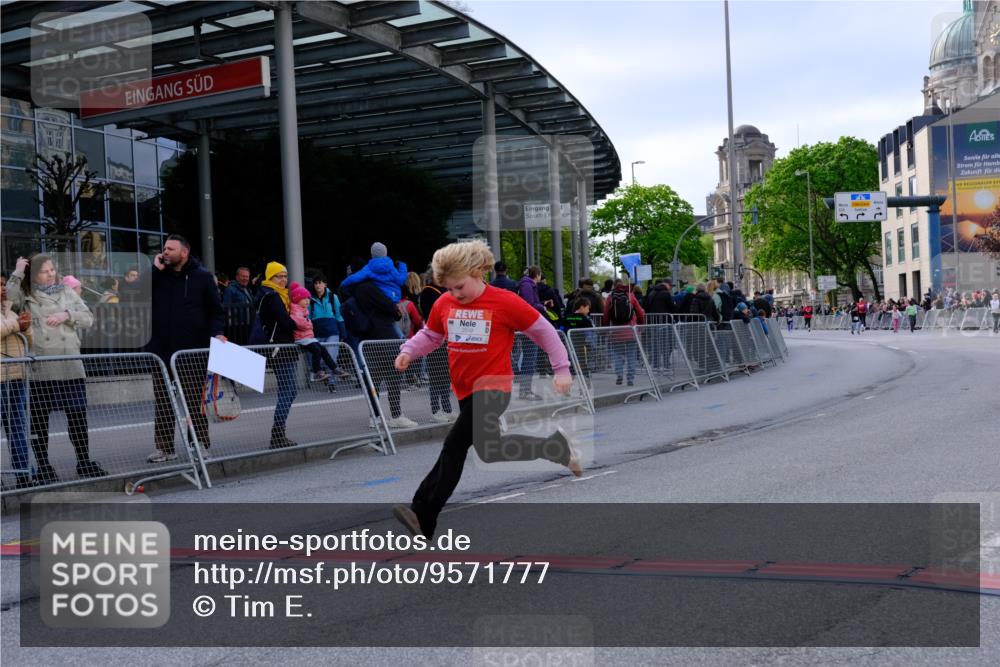 25.04.2026 - Das Zehntel Tim E. http://msf.ph/oto/9571777 25.04.2026 09:10:13 Ziel 1901, 1903, 2549, 3280 meine-sportfotos.de