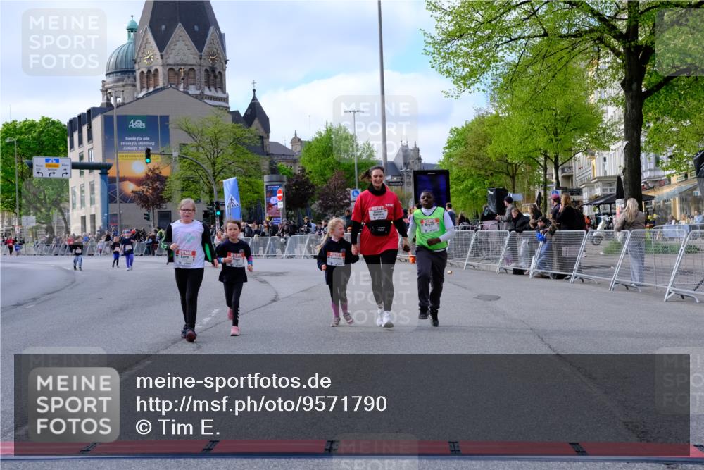 25.04.2026 - Das Zehntel Tim E. http://msf.ph/oto/9571790 25.04.2026 09:10:33 Ziel 1230, 1238, 1391, 3586 meine-sportfotos.de