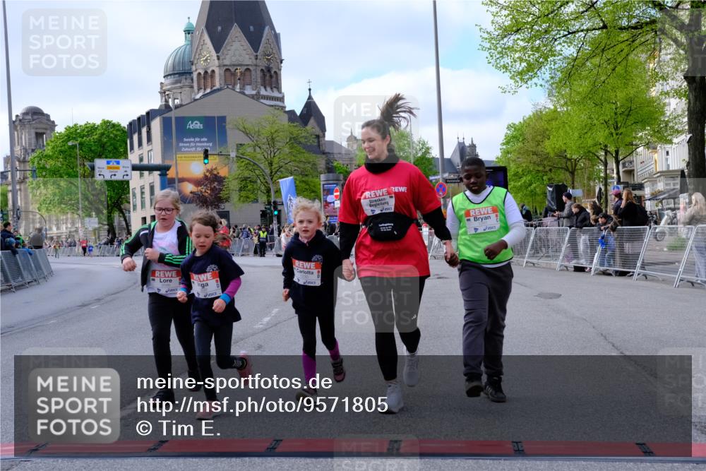 25.04.2026 - Das Zehntel Tim E. http://msf.ph/oto/9571805 25.04.2026 09:10:35 Ziel 1230, 1238, 1391, 3586 meine-sportfotos.de