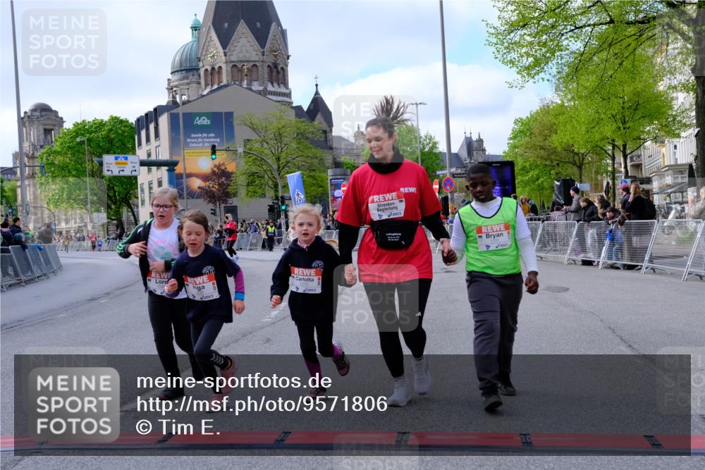 25.04.2026 - Das Zehntel Tim E. http://msf.ph/oto/9571806 25.04.2026 09:10:35 Ziel 1230, 1238, 1391, 3586 meine-sportfotos.de