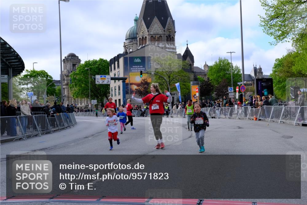 25.04.2026 - Das Zehntel Tim E. http://msf.ph/oto/9571823 25.04.2026 09:11:01 Ziel 2845, 3879 meine-sportfotos.de