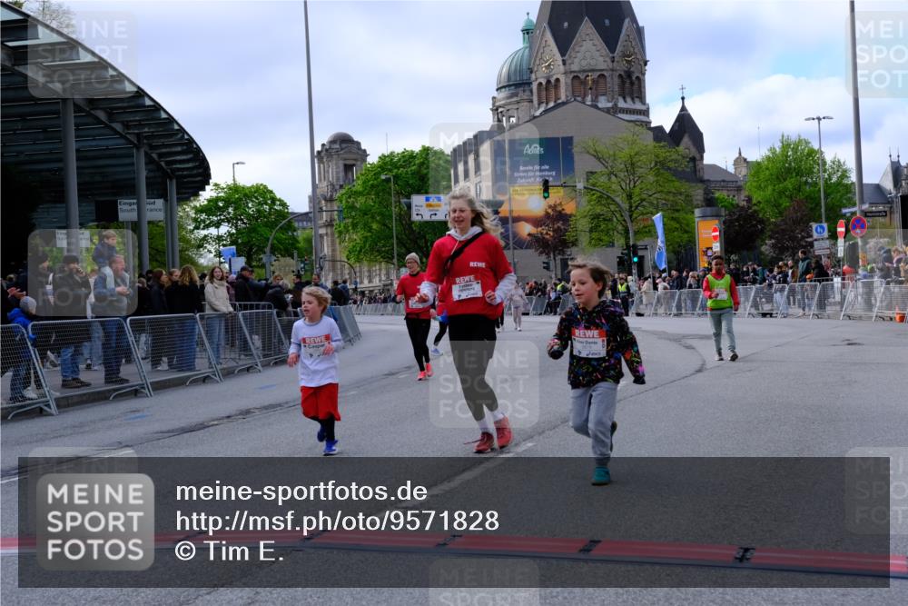 25.04.2026 - Das Zehntel Tim E. http://msf.ph/oto/9571828 25.04.2026 09:11:03 Ziel 2080, 2845, 3879 meine-sportfotos.de