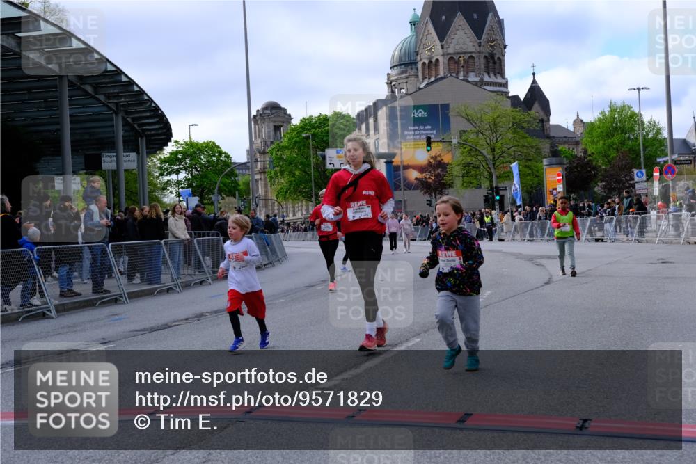 25.04.2026 - Das Zehntel Tim E. http://msf.ph/oto/9571829 25.04.2026 09:11:03 Ziel 2080, 2845, 3879 meine-sportfotos.de