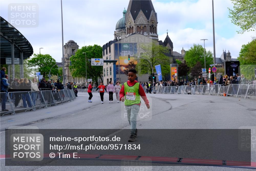 25.04.2026 - Das Zehntel Tim E. http://msf.ph/oto/9571834 25.04.2026 09:11:10 Ziel 2080, 2845, 3270, 3879 meine-sportfotos.de