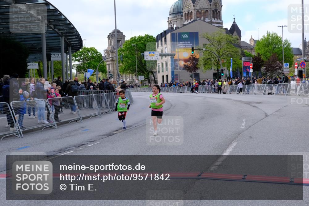 25.04.2026 - Das Zehntel Tim E. http://msf.ph/oto/9571842 25.04.2026 09:12:09 Ziel 1405, 1434 meine-sportfotos.de