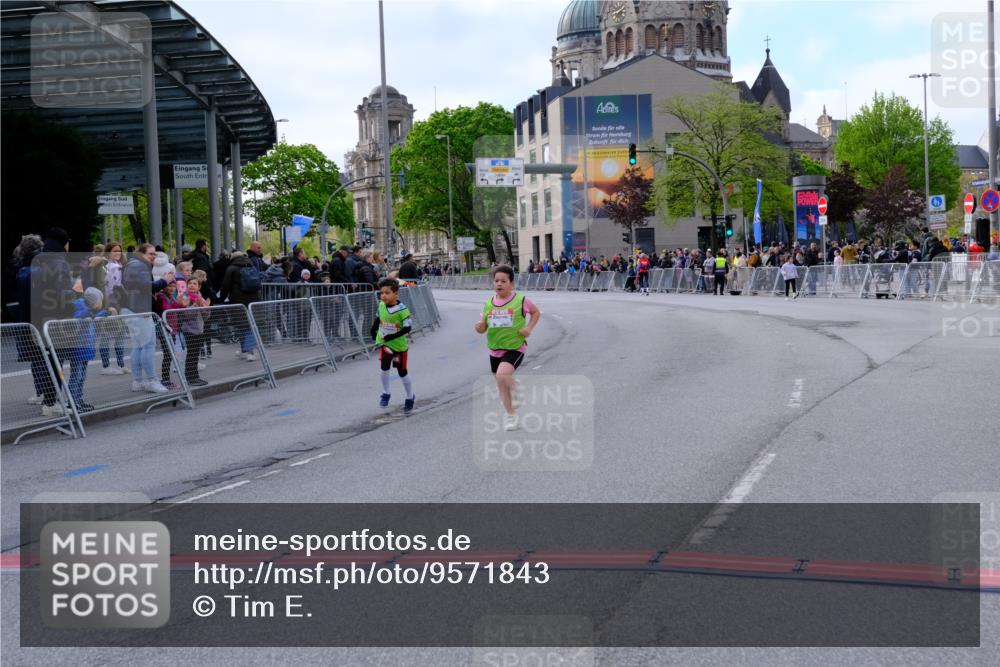 25.04.2026 - Das Zehntel Tim E. http://msf.ph/oto/9571843 25.04.2026 09:12:09 Ziel 1405, 1434 meine-sportfotos.de