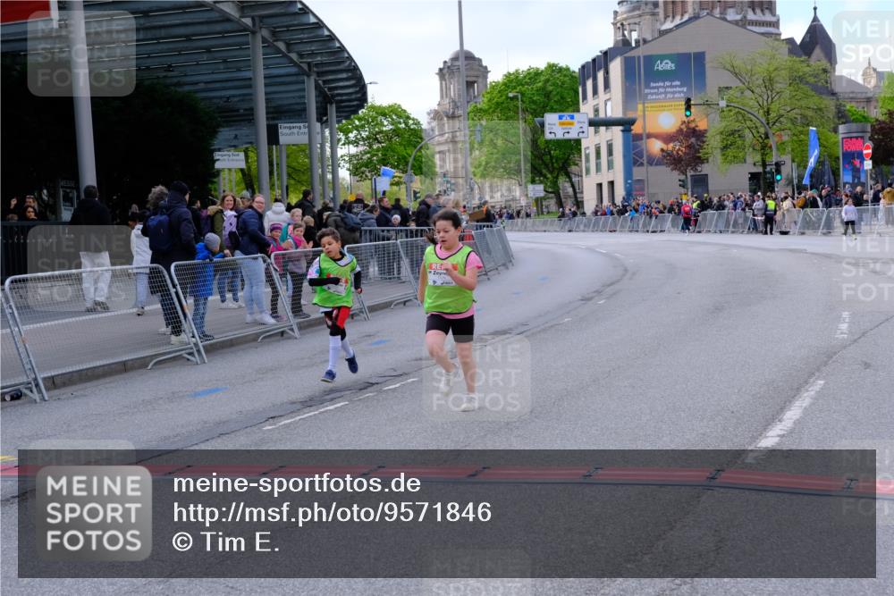 25.04.2026 - Das Zehntel Tim E. http://msf.ph/oto/9571846 25.04.2026 09:12:10 Ziel 1405, 1434 meine-sportfotos.de