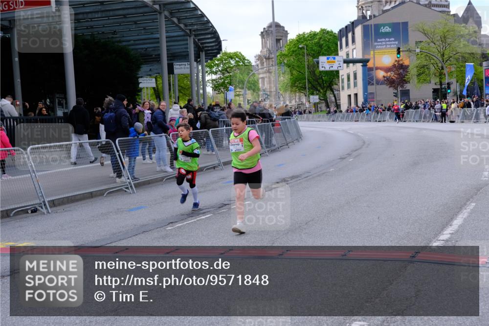 25.04.2026 - Das Zehntel Tim E. http://msf.ph/oto/9571848 25.04.2026 09:12:10 Ziel 1405, 1434 meine-sportfotos.de