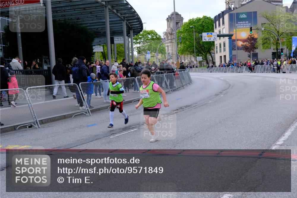 25.04.2026 - Das Zehntel Tim E. http://msf.ph/oto/9571849 25.04.2026 09:12:10 Ziel 1405, 1434 meine-sportfotos.de
