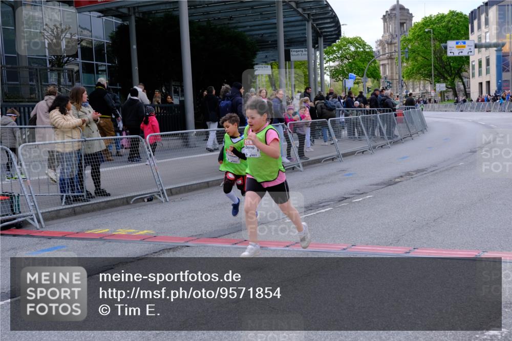 25.04.2026 - Das Zehntel Tim E. http://msf.ph/oto/9571854 25.04.2026 09:12:10 Ziel 1405, 1434 meine-sportfotos.de