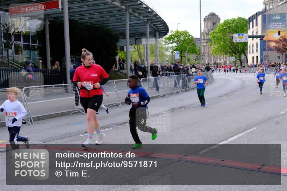 25.04.2026 - Das Zehntel Tim E. http://msf.ph/oto/9571871 25.04.2026 09:12:52 Ziel 2082, 2083, 2101, 2102, 3269, 3440 meine-sportfotos.de