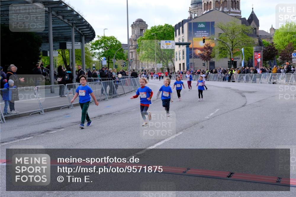 25.04.2026 - Das Zehntel Tim E. http://msf.ph/oto/9571875 25.04.2026 09:12:54 Ziel 2082, 2083, 2096, 2101, 2102, 3269, 3440 meine-sportfotos.de
