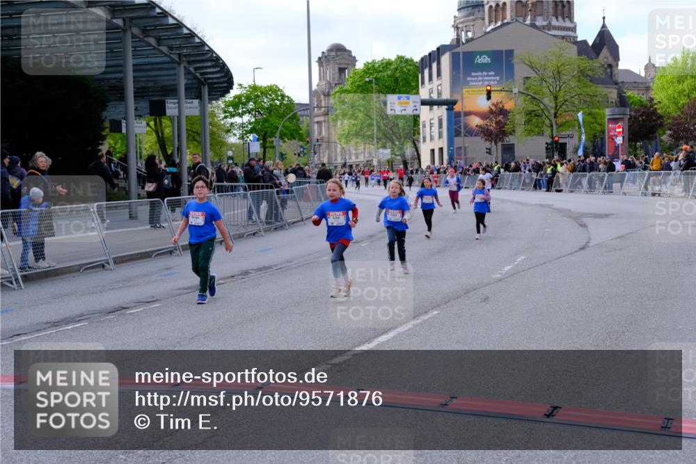 25.04.2026 - Das Zehntel Tim E. http://msf.ph/oto/9571876 25.04.2026 09:12:54 Ziel 2082, 2083, 2096, 2101, 2102, 3269, 3440 meine-sportfotos.de