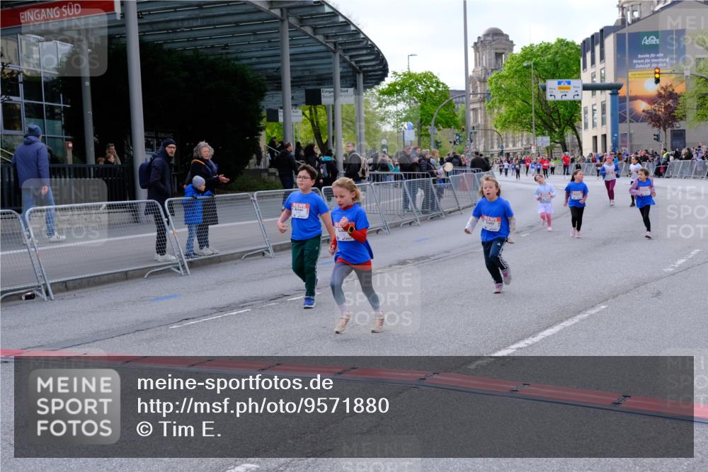 25.04.2026 - Das Zehntel Tim E. http://msf.ph/oto/9571880 25.04.2026 09:12:55 Ziel 2082, 2083, 2096, 2101, 2102, 2109, 3269, 3440, 3869 meine-sportfotos.de